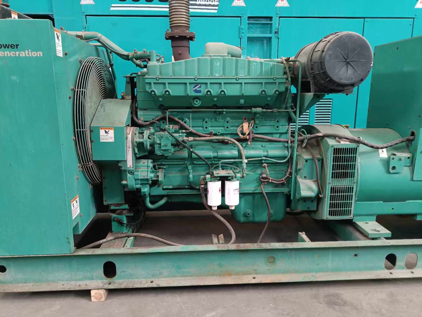 本号镇过载会对 600kW 柴油发电机组造成哪些损害?