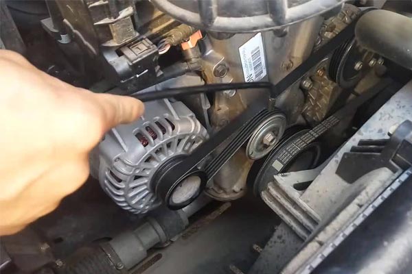 本号镇转速传感器的工作原理是什么？
